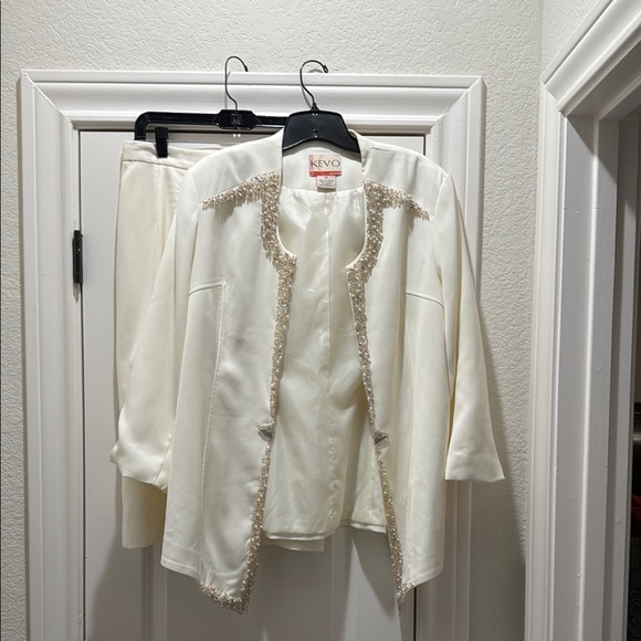 Women's cream Jacket with Embellishments and skirt - Picture 1 of 9